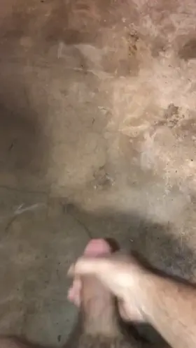 Who likes big cumshots?💦💦💦