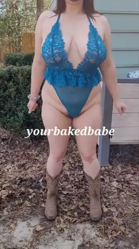 Could you handle a little lady like myself teasing you?