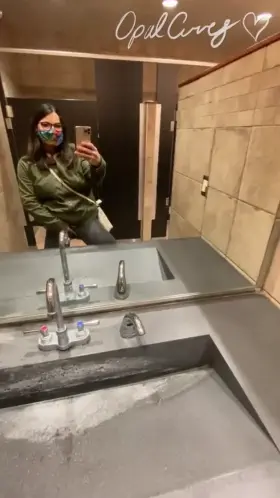 Spraying my piss all over a public bathroom floor 😜