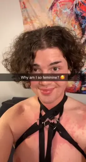 I love opening all of your humiliating comments and messages while I get high and touch myself 😳