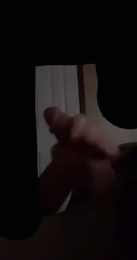 milk my 18 y/o cock. dm me;)