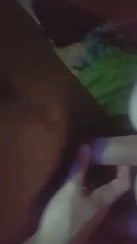 Wifeys booty grips his bbc. 😈