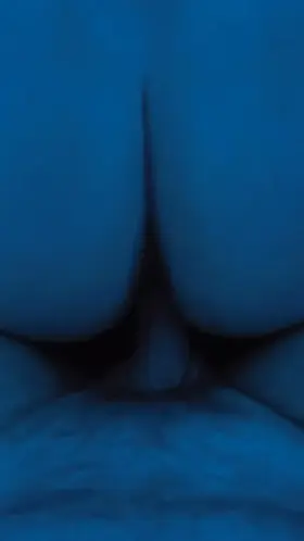 I love the feeling of gliding off a wet cock!