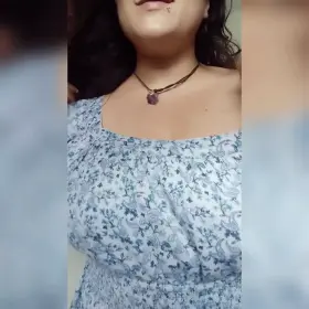 It's finally Friday! Turn your sound up to see these titties drop on beat!