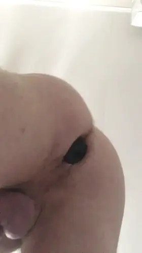 Nothing stays in :( I need someone to fuck my hole till it’s filled with a thick load