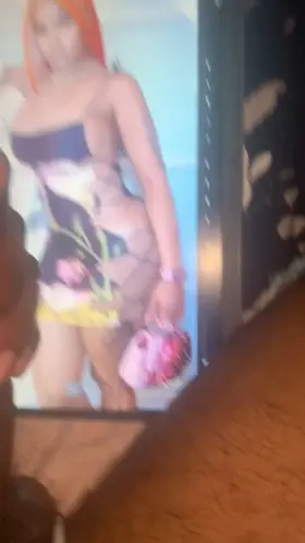 Should she get this cum 🤤