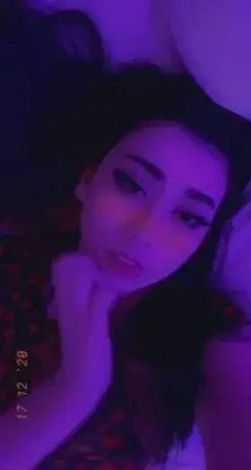 bad lighting🥺👉🏻👈🏻