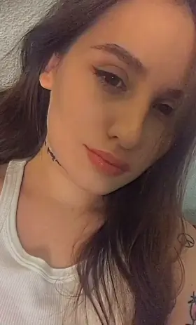 I just want to say that I love myself and wish you to love yourself too, have a good weekend guys ✌🏻