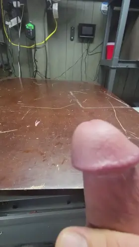 [35] Do you have a breeding kink? HMU