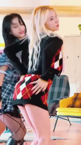 Twice - Chaeyoung 4K GIFs