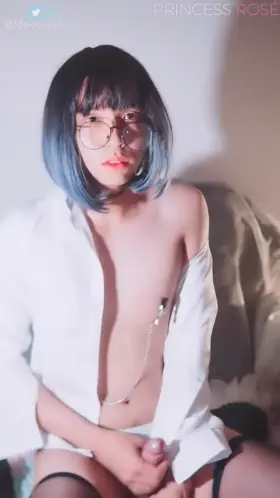 One last thing before bed 👉👈