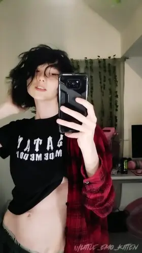 My cat went crazy when I was trying to record 😖