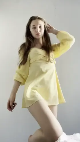 do u think I have a petite ass