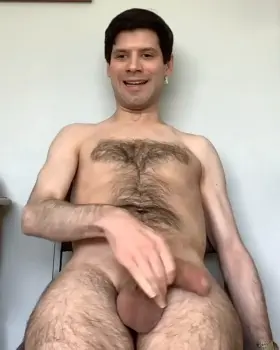 Hi I’m Max and here’s me jerking off to hot girls!