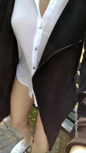 gave my kitty some air when i was on a walk 😊 if they would know what they´ve missed ...[GIF] [F]