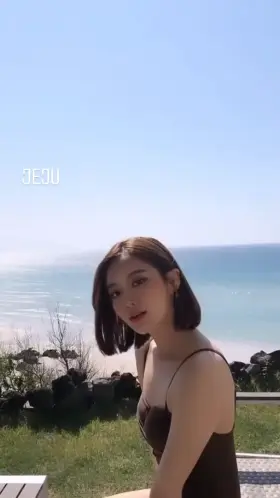 Park Ji-soo by the Sea