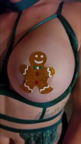 Day 2 of my sexy Christmas countdown! See my naughty side on my onlyfans rn! 😈💋