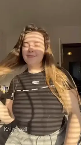 Think they’ll fit in your mouth? :p [gif]