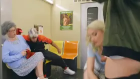 Why this never happen to me on the subway?