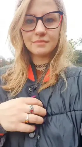 And I'm exposing my boobs to freezing temperatures again. The nipples are hardening, but the areolas are unchanged.