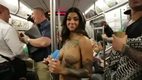 Having Fun with The People on The Streets