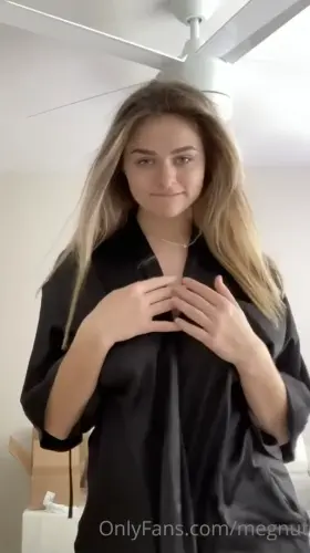 M3gnutt's Body So Perfect - Get Her F0lder