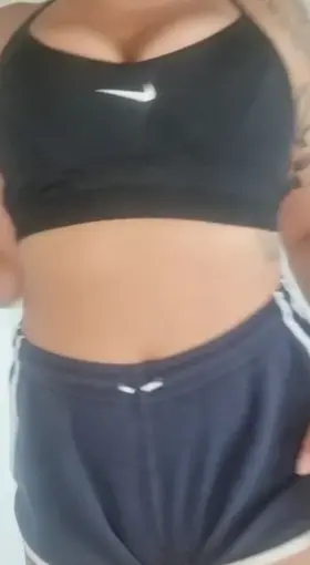 I was insecure about my body my whole life until I realised that people on Reddit appreciate it... thank you ❤️ [VIDEO]