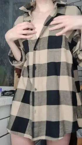 I've stolen your shirt. Hope you don't mind ^^