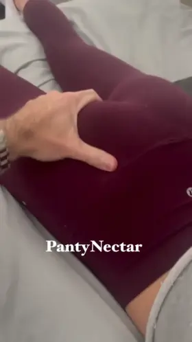Yoga pant ass rub