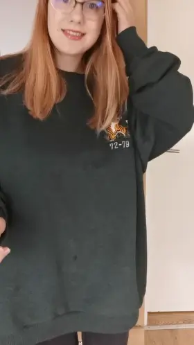 In my boyfriend's big hoodie they really disappear haha