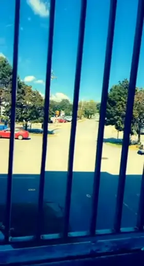 Canadian balcony boobs 😋