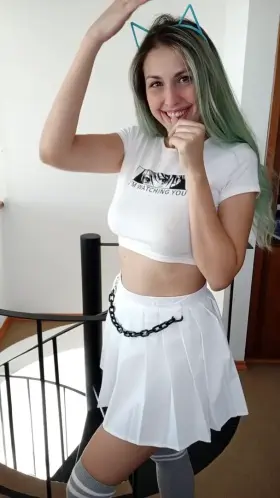 are cat girls allowed here? 🤭