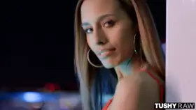 Kylie Le Beau - Hit That Spot