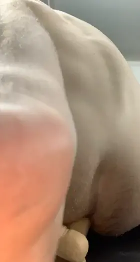 Me ruining my gaping asshole 😈