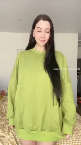 24[F4M] Arrows up upv*te this if your cock is bigger than 5 inches snp: sarahfurs