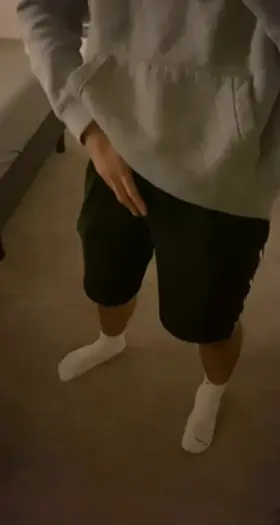 [18] [M4MF/F/R] [seattle] Inexperienced teen bull looking for first swinging experience :P willing to verify and vaxxed!