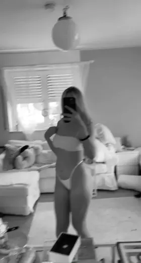 I can make you cum just by looking at you 💋