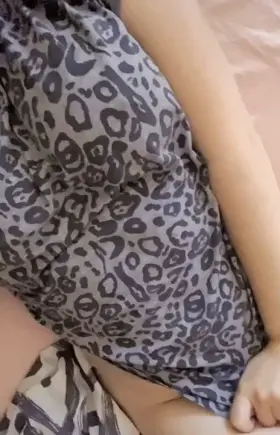 Here to let you know what waking up besides me looks like 😘