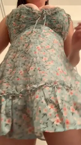 My husband loves sundresses… he lasted 2 min, wanna see the mess he made on my pussy? Follow me and you’ll find out!