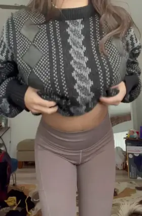 Give me c-cup titties your attention🥺