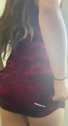 Cum on my pretty little thong so I can lick it off 🤤😘