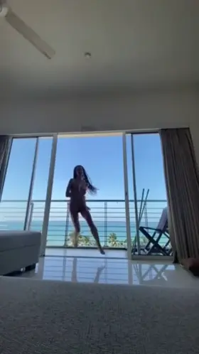 #PUSSYJUMPCHALLENGE - MIA BANDINI