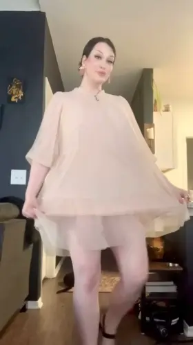 Can I strip for you? 🥰🍆