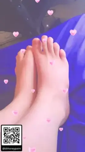 femboy feet for you freaks <3