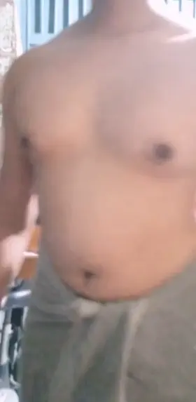 Enjoy my towel drop and masturbation [18, straight, DMs open]