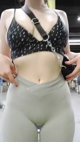 Jerk off or fuck IRL