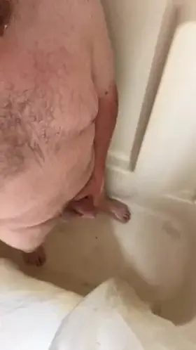 (36) I gotta keep this big boy clean for my chubby chasers 😘