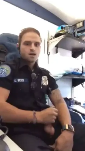 Cop Cock👮‍♂️