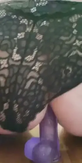 Other moms bake cakes, I fuck mine 😜🍑🔥 [OC]