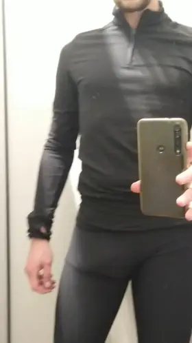 [25]Who else likes finding any excuse to show it off?